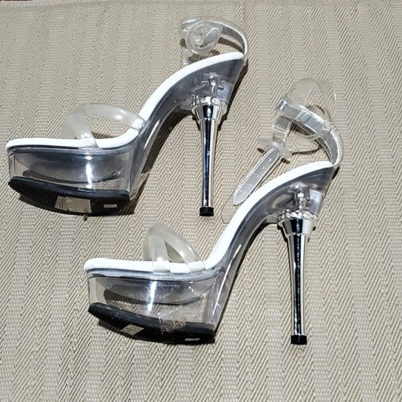 Clear Heels - Picture 7 of 7